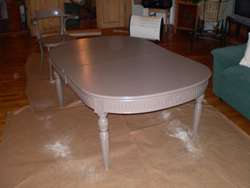 Bordet etter å ha blitt malt